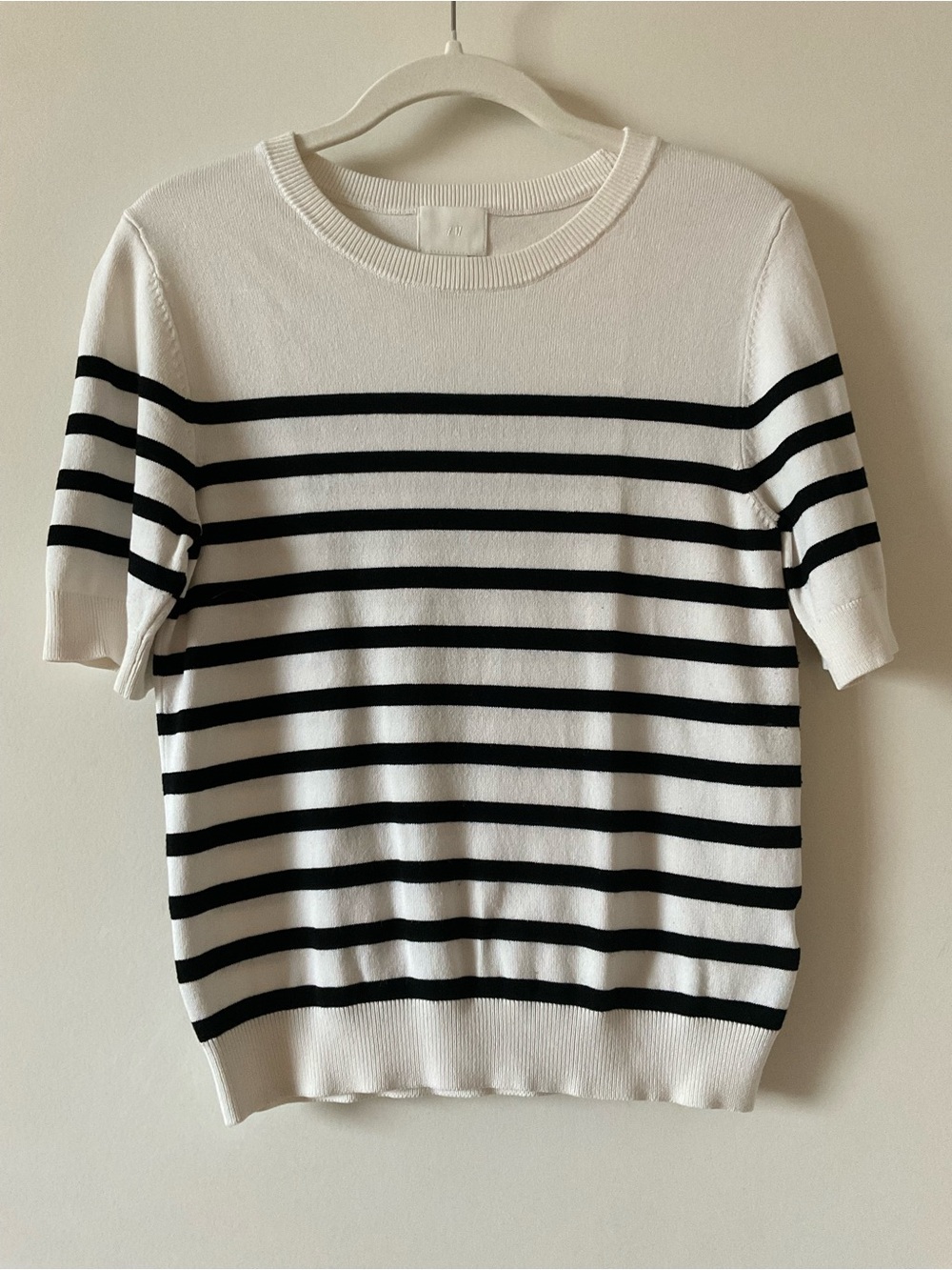 H&M White Short Sleeve Sweater with Black Stripes